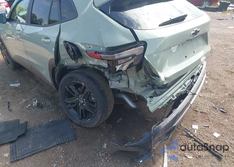 2024 Chevrolet Trax Fwd Activ z USA, uszkodzony, nr VIN KL77LKE20RC177409